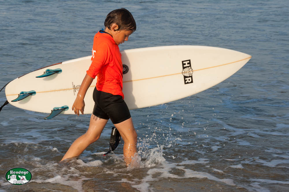 HBSC Reprise des cours de surf enfants Mardi à Hendaye