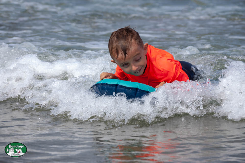 Enfants du HBSC testent les bodyboads Water Sport